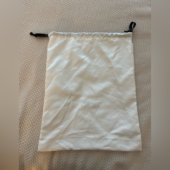 JW Pei Dust Bag - Picture 2 of 2